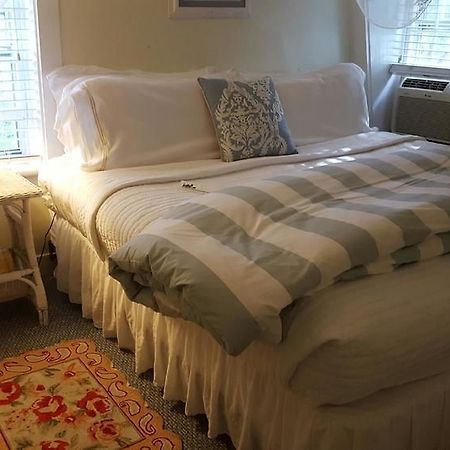 バインヤード・ヘブン The 1720 House Bed & Breakfast エクステリア 写真