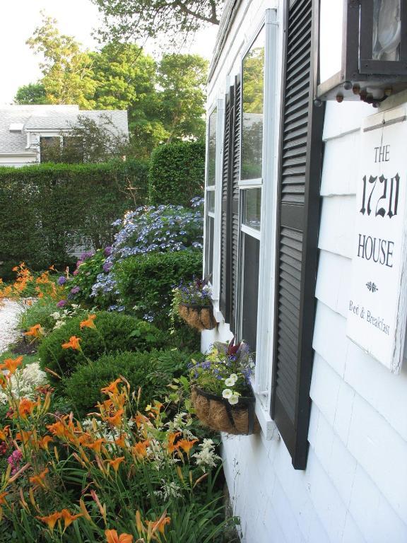 バインヤード・ヘブン The 1720 House Bed & Breakfast エクステリア 写真