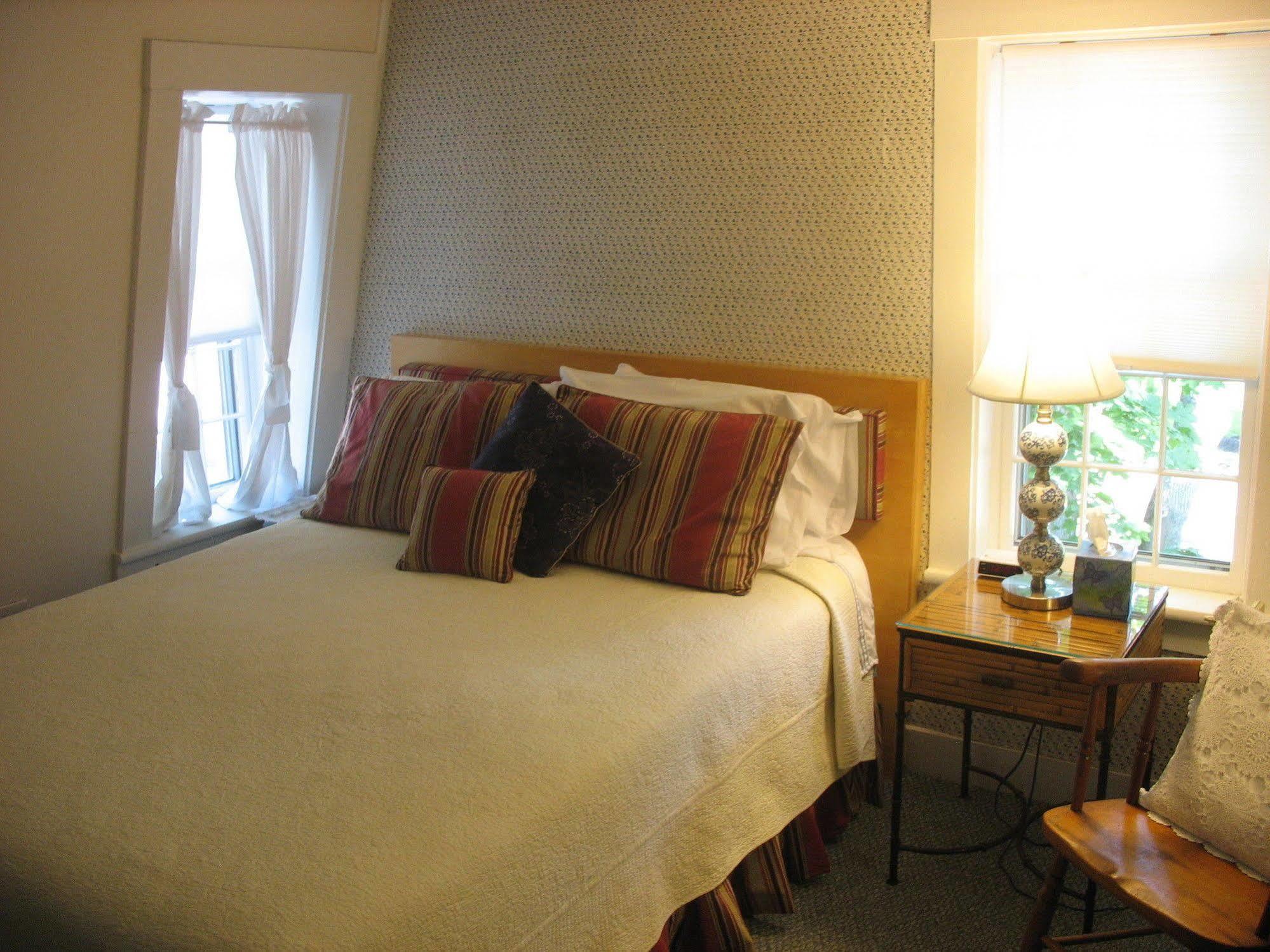 バインヤード・ヘブン The 1720 House Bed & Breakfast エクステリア 写真