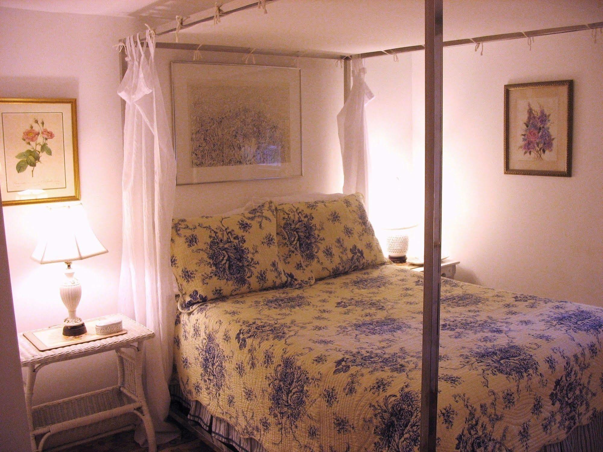 バインヤード・ヘブン The 1720 House Bed & Breakfast エクステリア 写真