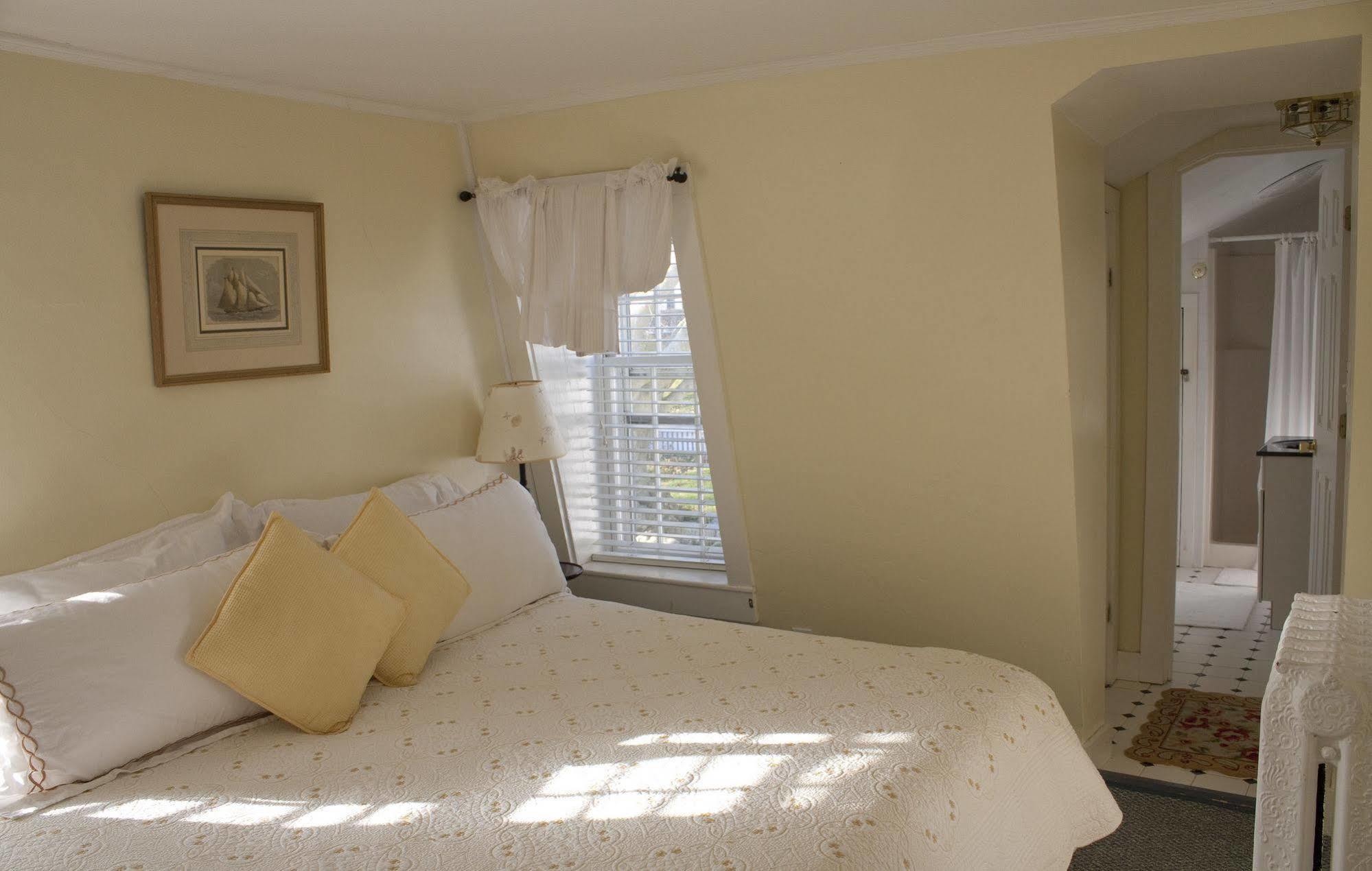 バインヤード・ヘブン The 1720 House Bed & Breakfast エクステリア 写真