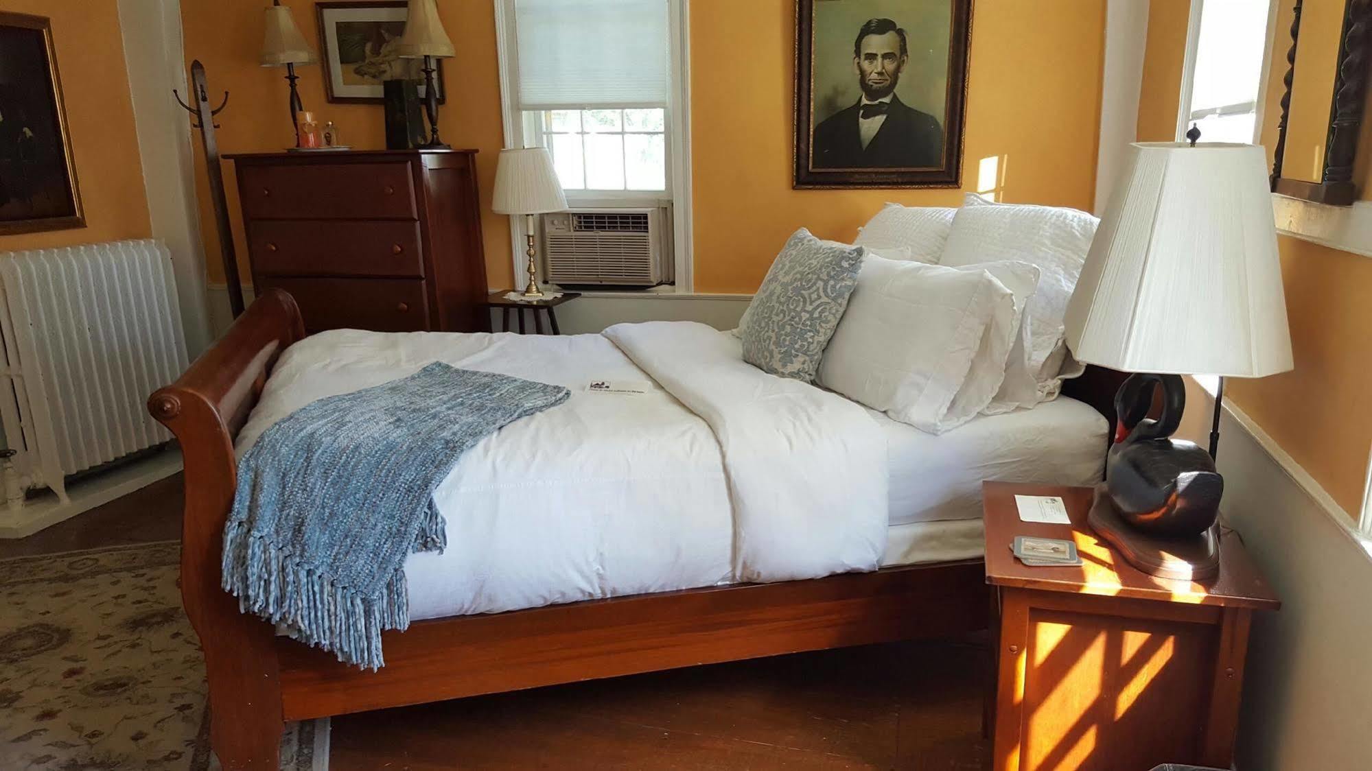 バインヤード・ヘブン The 1720 House Bed & Breakfast エクステリア 写真
