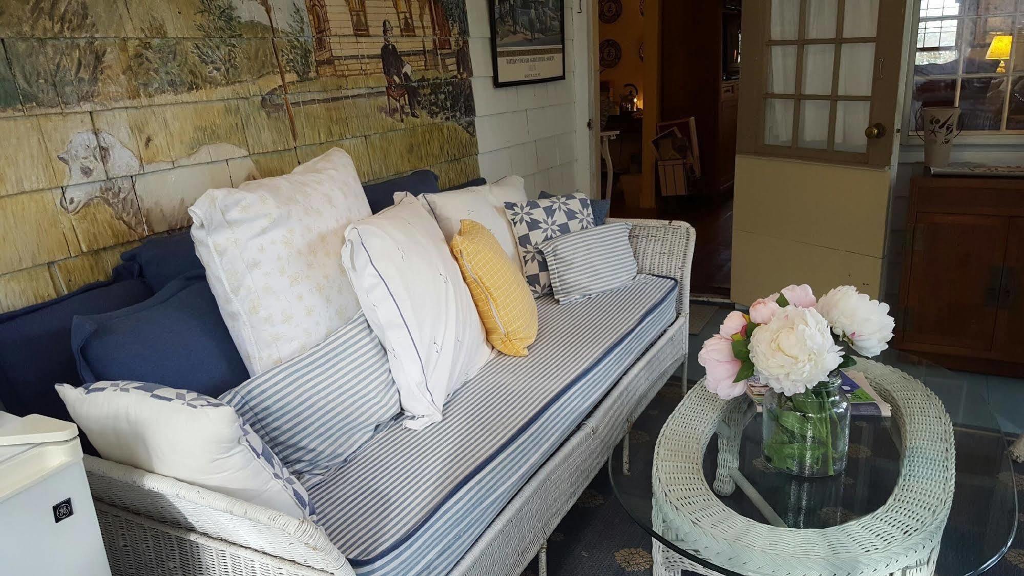 バインヤード・ヘブン The 1720 House Bed & Breakfast エクステリア 写真